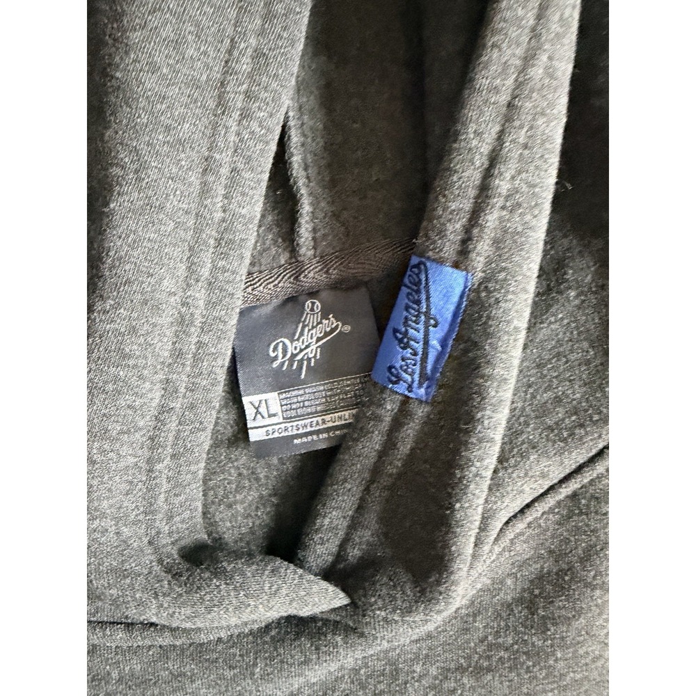 Los Angeles Dodgers XL Hoodie Back 2 Back World Championships LADB2BC Sweatshirt - Picture 6 of 9